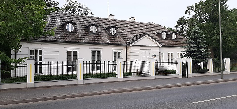 Fasada Dworu Skarbków
